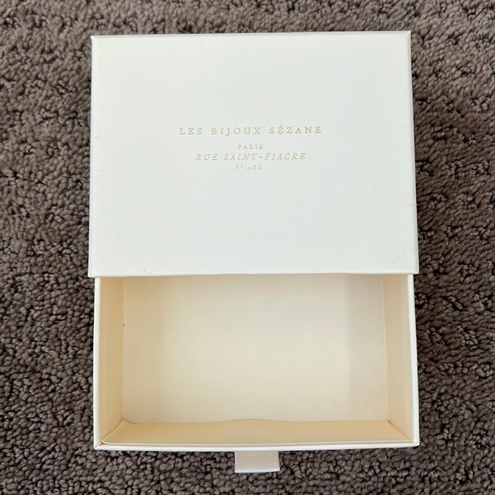 Sézane jewelry box